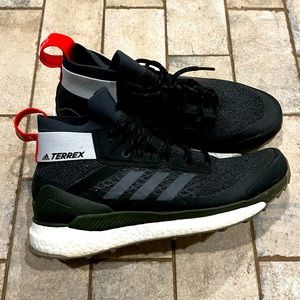 Adidas Terrex 400 size 9